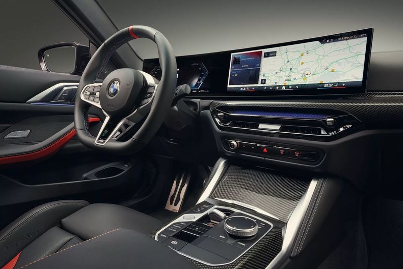 2025 BMW 4 Series interior