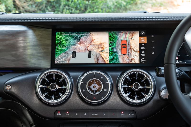Exterior cameras make it easier to position the GWM Tank 300 on a technical off-road course.