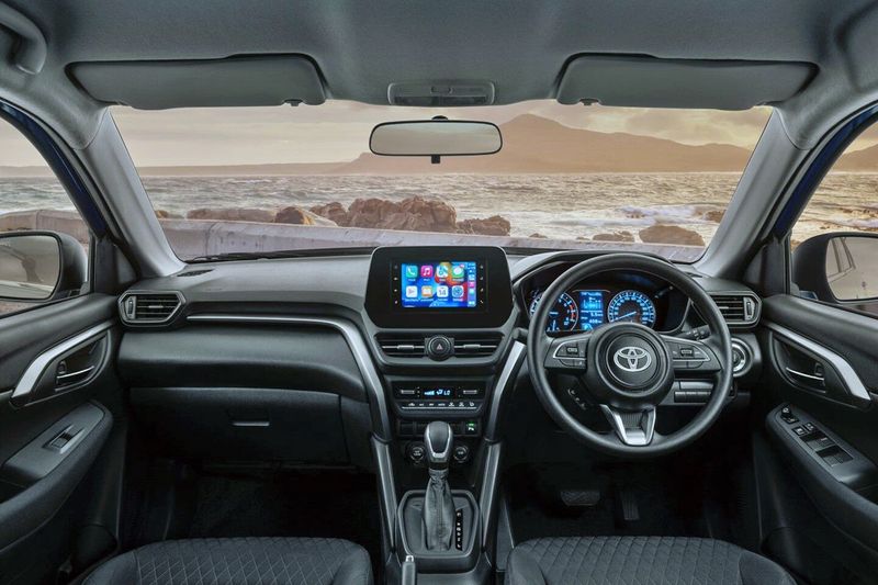 Toyota Urban Cruiser interior 