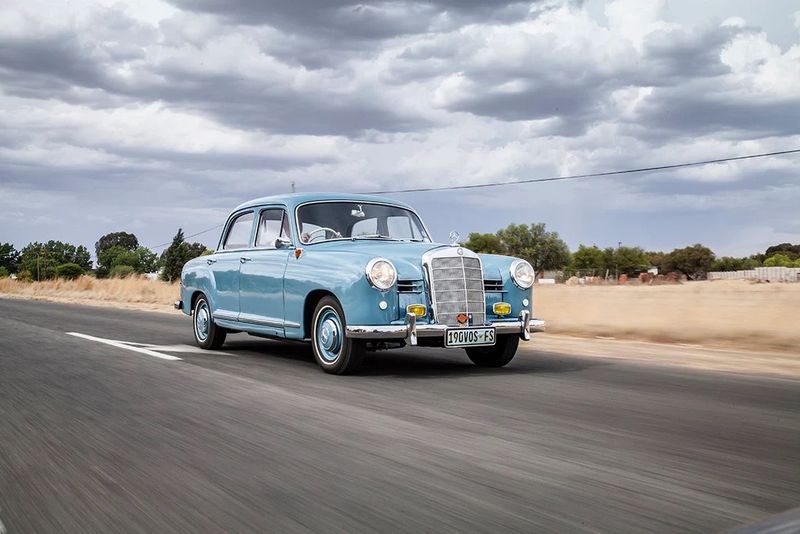 Mercedes-Benz Ponton front three-quarter view