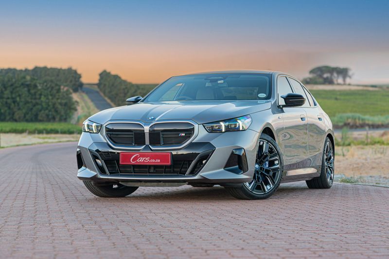 BMW i5 M60 frontal view.