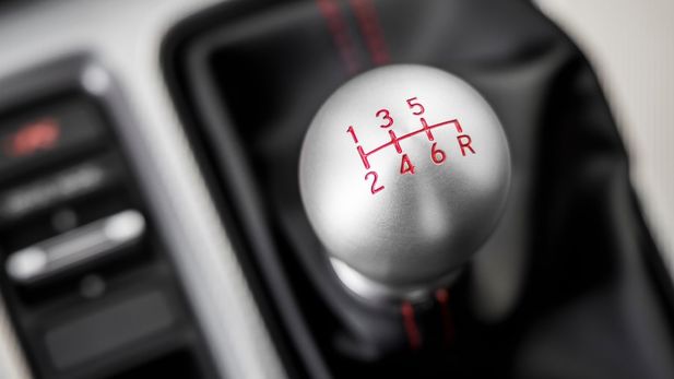 Manual vs automatic cars for learner drivers – which is best?