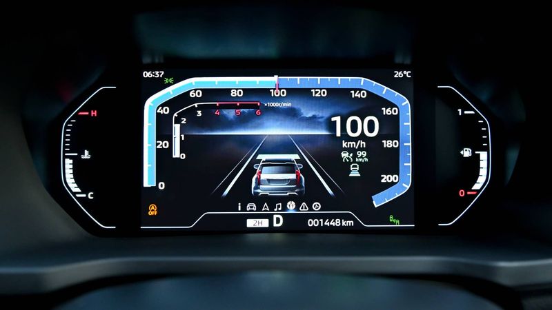 2024 Mitsubishi Pajero Sport dashboard