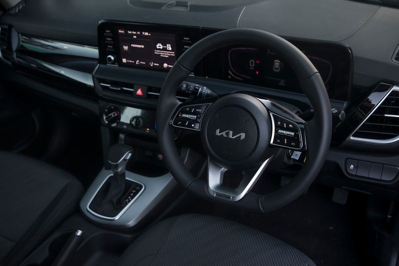 Kia Seltos LX interior