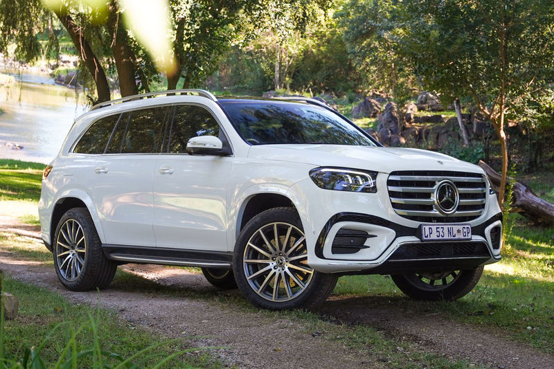 2024 Mercedes-Benz GLS front three-quarter view