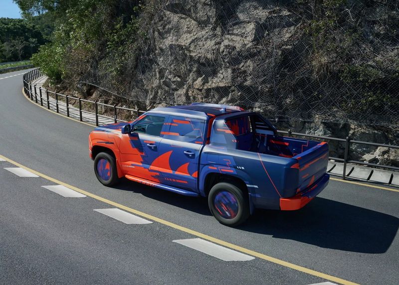 BYD bakkie camouflaged