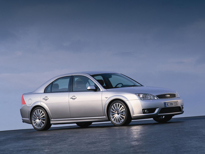 Ford Mondeo ST220 sports sedan profile view.