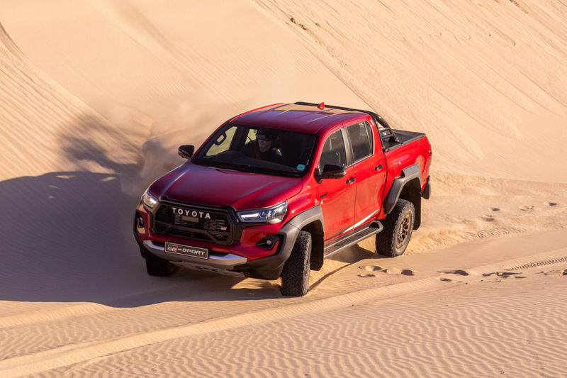 Toyota Hilux GR Sport III dunes