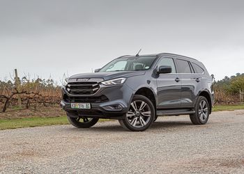 Isuzu MU-X Onyx (2024): Living with it