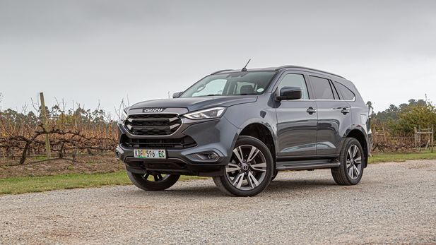 Isuzu MU-X Onyx (2024): Living with it