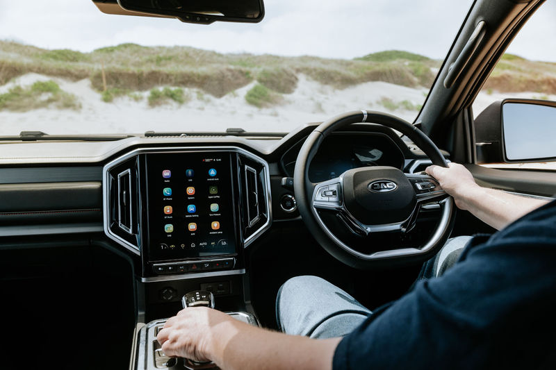 Driving the JAC T9