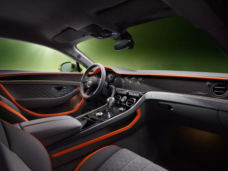 Bentley Continental GT cabin