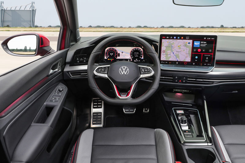 VW Golf GTI 8.5 Interior