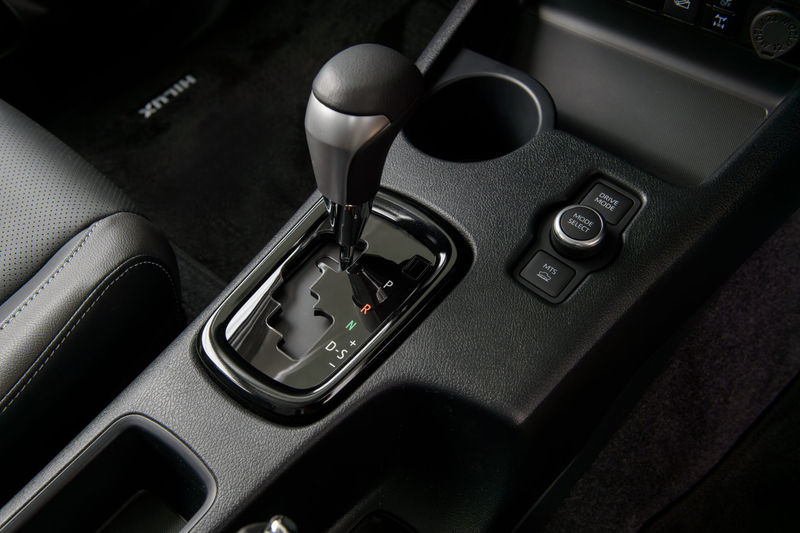 Toyota Hilux 48V transmission lever and centre console