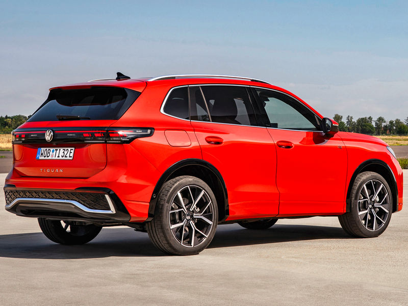 Volkswagen Tiguan rear