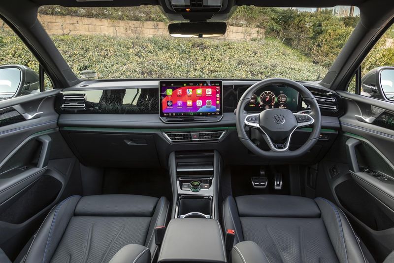 New Tiguan interior