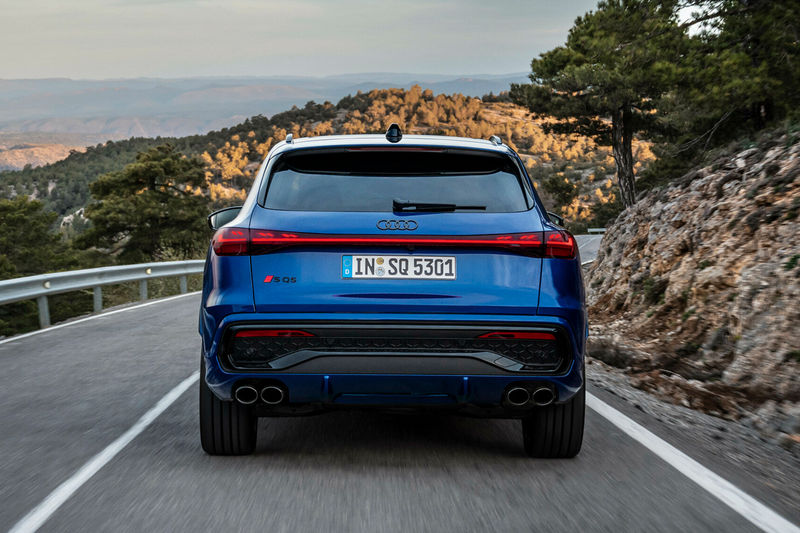 2025 Audi SQ5 rear view