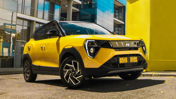 Mahindra XUV 3XO (2024) Price & Specs