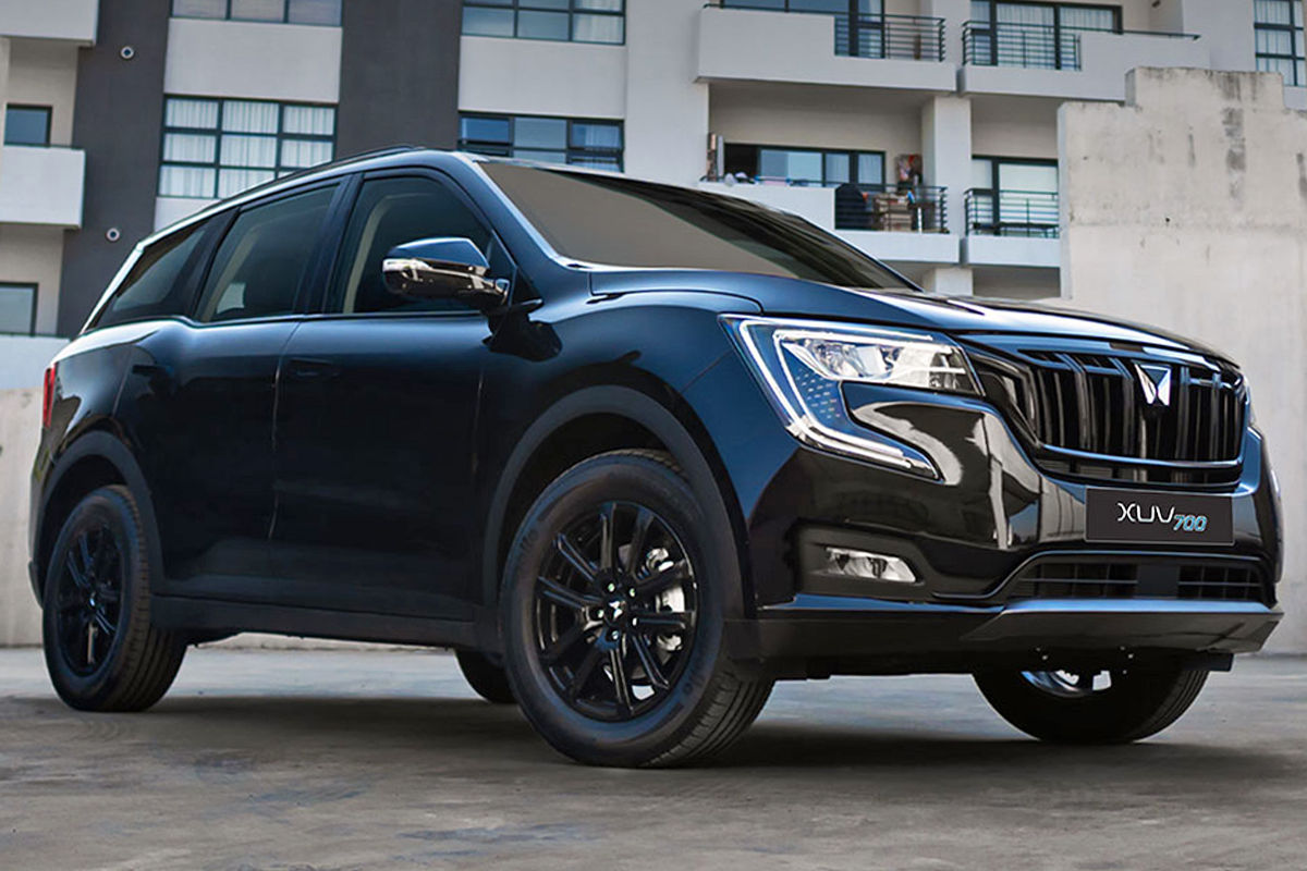 Mahindra XUV700 का डार्क साइड! जानिए क्या है खास? 4 Mahindra XUV700 Ebony Edition all black sleek design