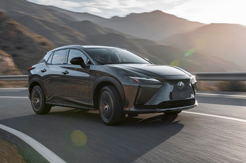 Lexus RZ