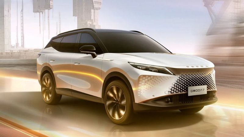 Omoda C7