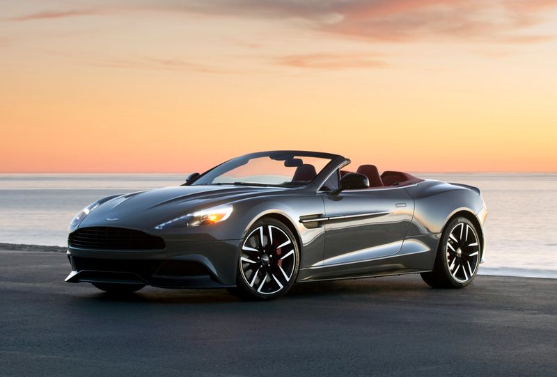 Aston Martin Vanquish Volante
