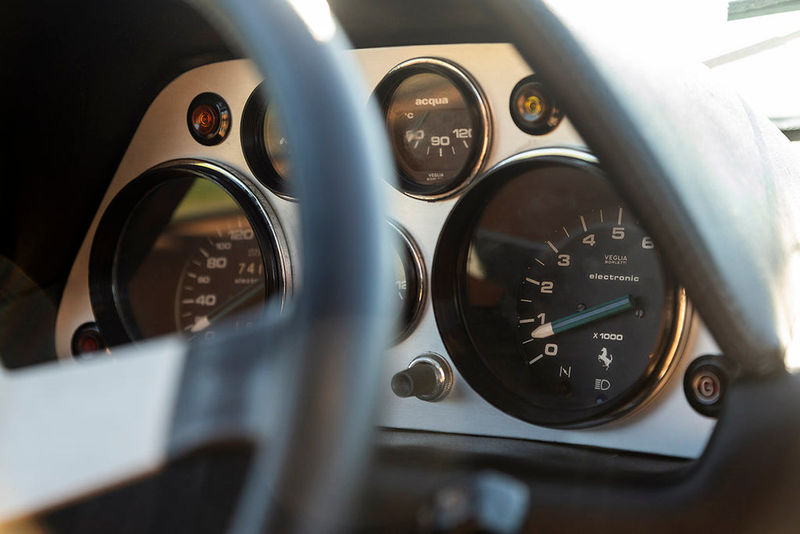 Ferrari 308 GTB instrument cluster