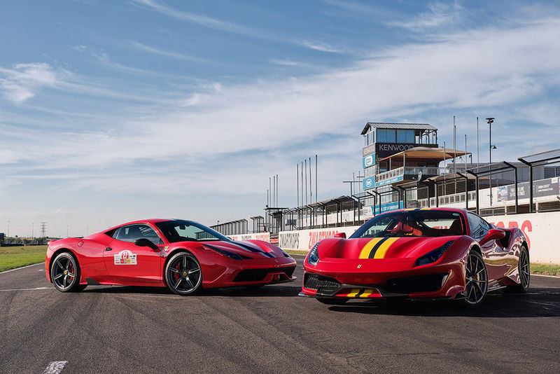 Ferrari 458 Speciale flanked by Ferrari 488 Pista