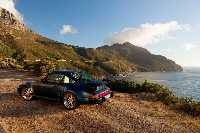 Porsche 911 Turbo SE Flachbau ("flat nose") rear three-quarter view