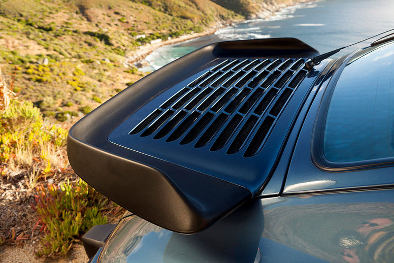 Porsche 911 Turbo SE Flachbau ("flat nose") whale-tail spoiler