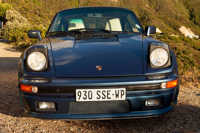Porsche 911 Turbo SE Flachbau ("flat nose") frontal view