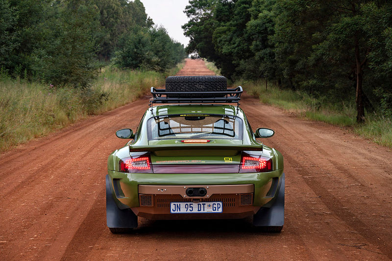 Porsche 911 "Safari" rear view