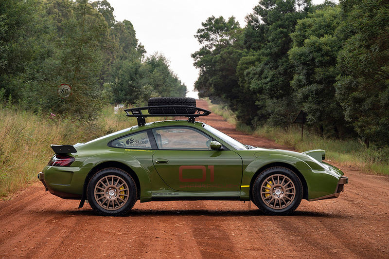 Porsche 911 "Safari" profile view