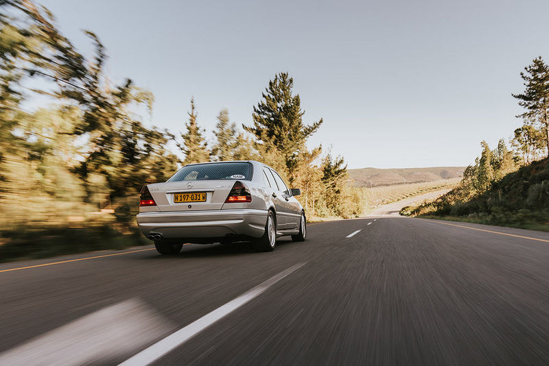 Mercedes-Benz (W202) C43 AMG: Classic Drive