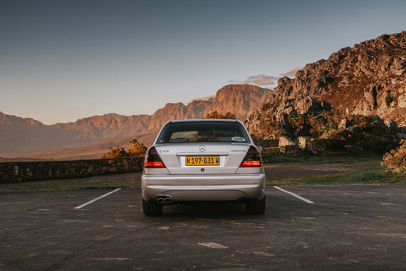 W202-series Mercedes-Benz C43 AMG rear view