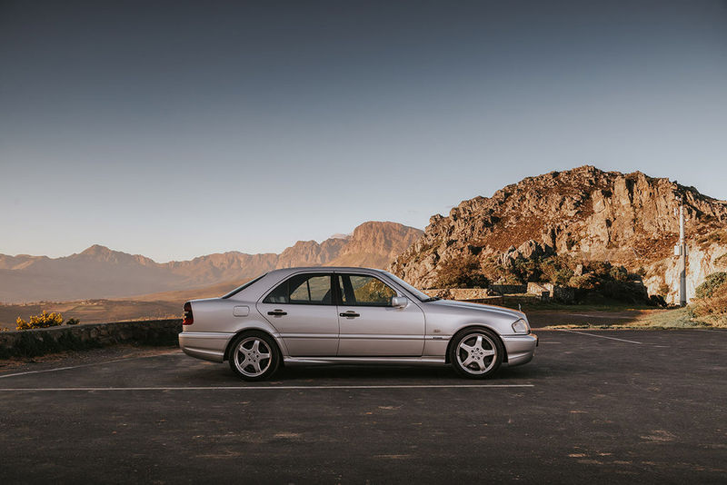 W202-series Mercedes-Benz C43 AMG profile view