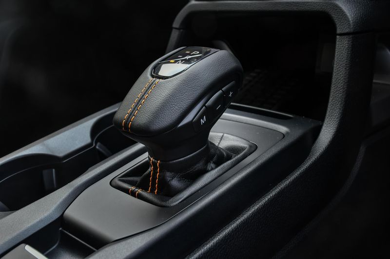 Ford Everest Wildtrak transmission lever