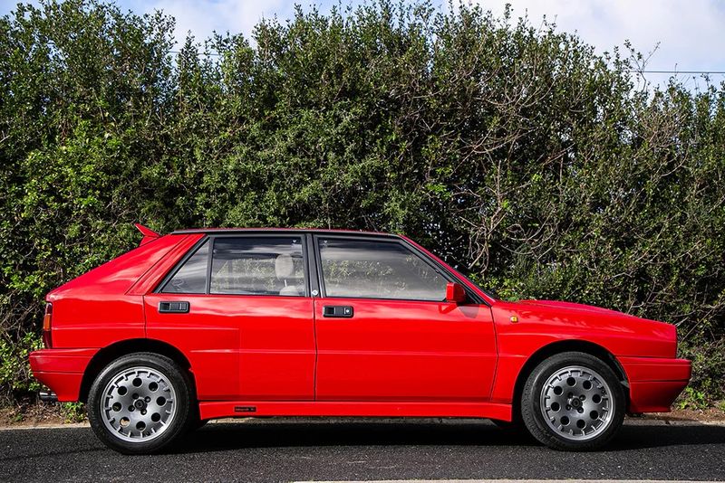 Lancia Delta HF Integrale profile view