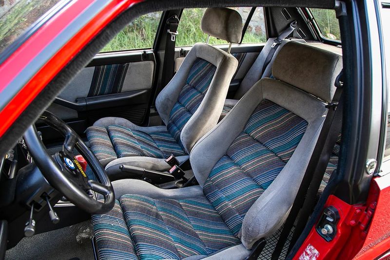 Lancia Delta HF Integrale interior