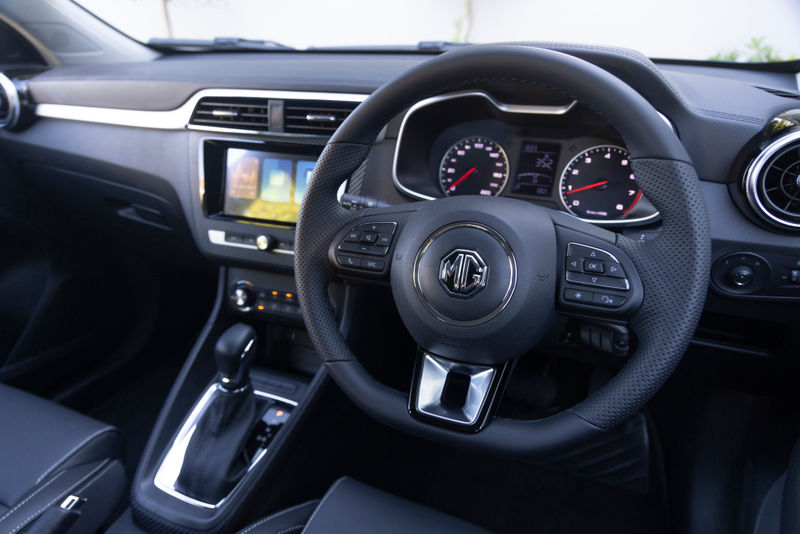 MG ZS steering wheel and fascia
