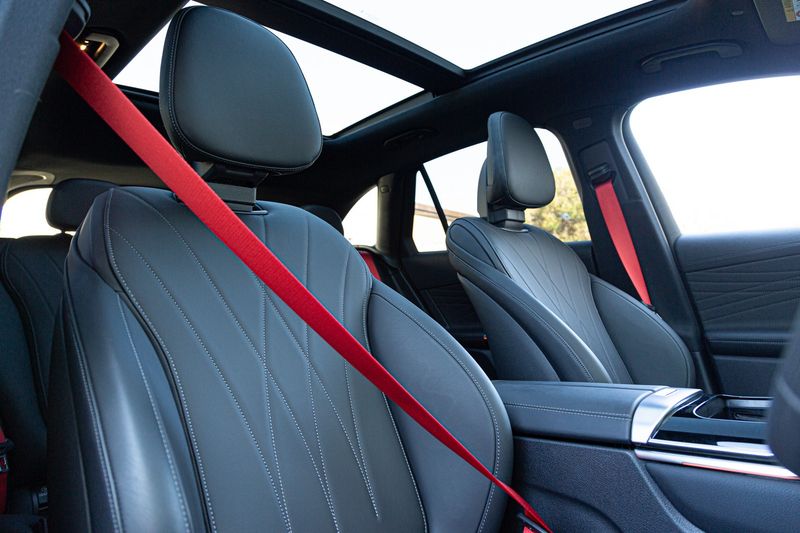 Mercedes-AMG GLC 63 seats