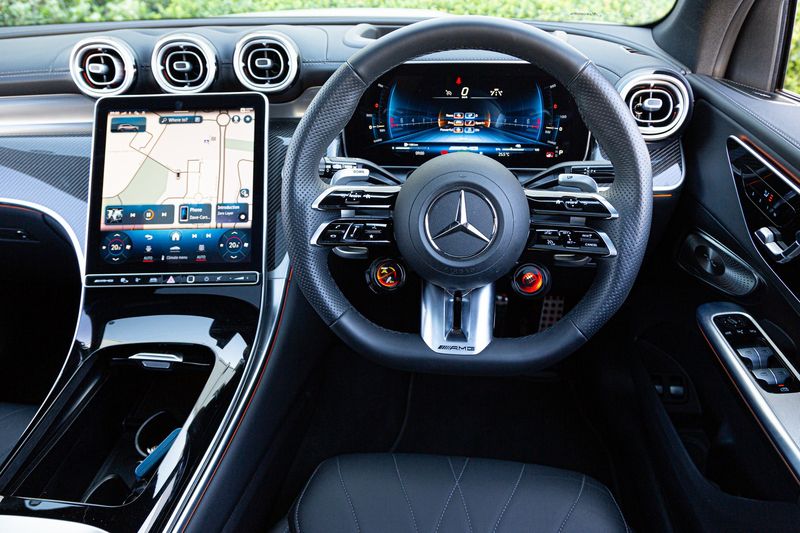 Mercedes-AMG GLC 63 interior
