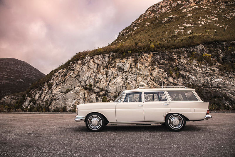 Mercedes-Benz 230S Fintail Estate profile view