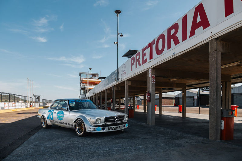 Mercedes-Benz 450SLC 5.0 Mampe tribute in the Zwartkops pit area