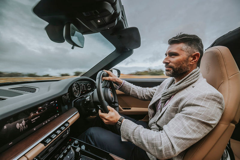 Wilhelm Lutjeharms drives a Porsche 911 Targa 4