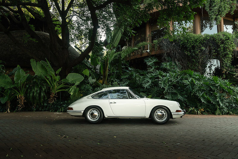 1965 Porsche 911 profile view