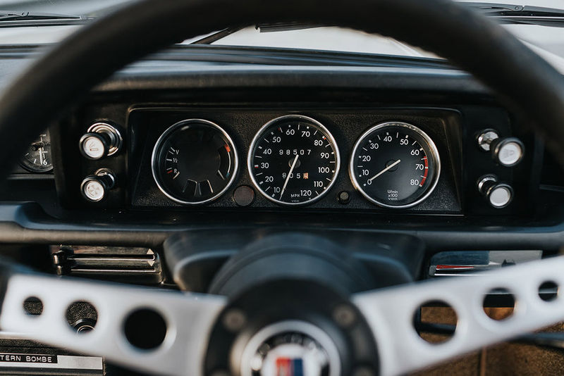 BMW 2002tii instrument cluster