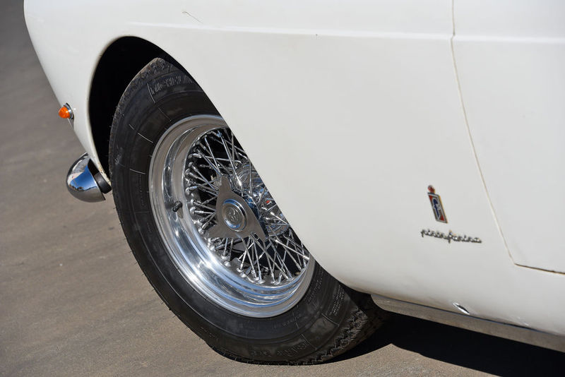 Ferrari 250 GT Cabriolet wheel
