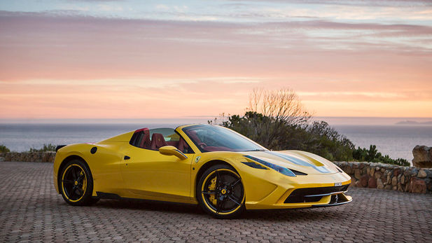 Ferrari 458 Speciale Aperta: Classic Drive