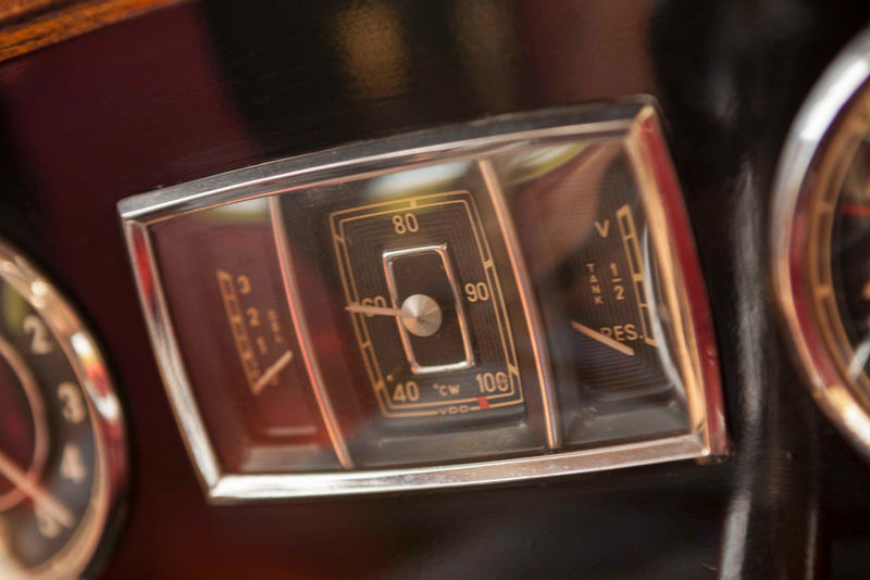 Mercedes-Benz 170S instrument dials